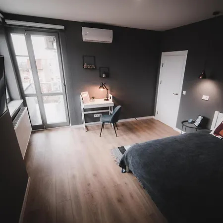 Kostjukowski Nizhynska 17 Apartment Lviv