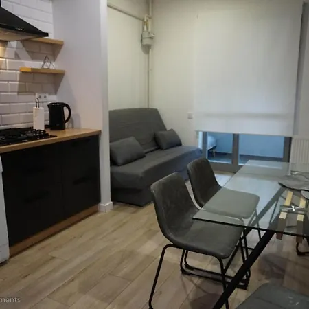 Apartment Kostjukowski Nizhynska 17 *
