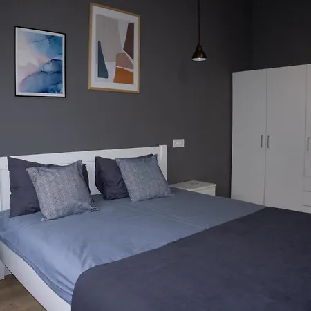 Kostjukowski Nizhynska 17 Apartment