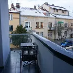 Kostjukowski Nizhynska 17 Апартаменти
