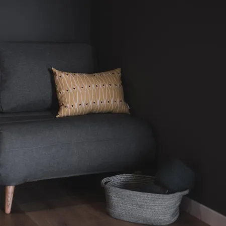 Kostjukowski Nizhynska 17 Λβιβ