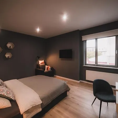 Apartment Kostjukowski Nizhynska 17 *