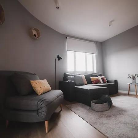 Kostjukowski Nizhynska 17