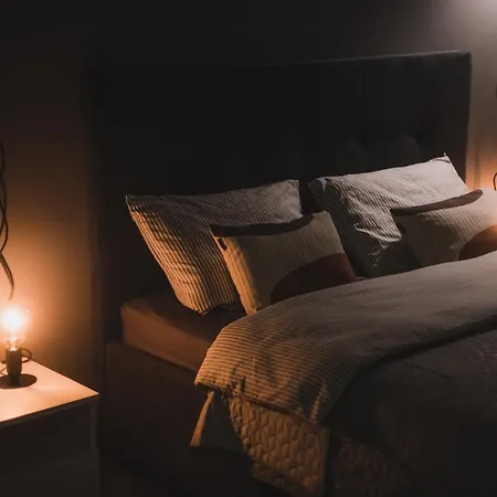 Kostjukowski Nizhynska 17 Λβιβ