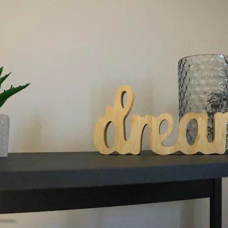 Kostjukowski Nizhynska 17 *