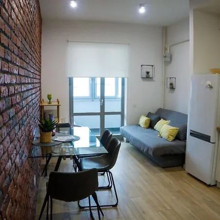 Kostjukowski Nizhynska 17