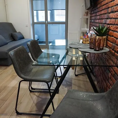 Kostjukowski Nizhynska 17