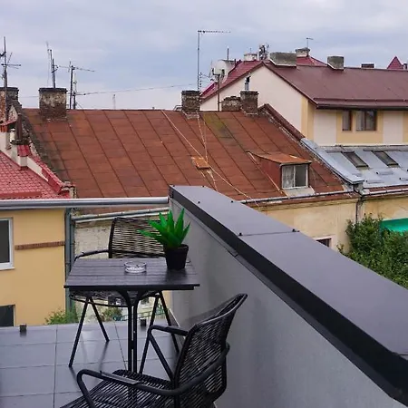 Kostjukowski Nizhynska 17