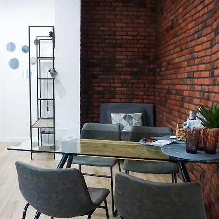 Apartament Kostjukowski Nizhynska 17 *