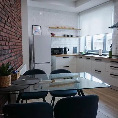 Kostjukowski Nizhynska 17 Apartman *