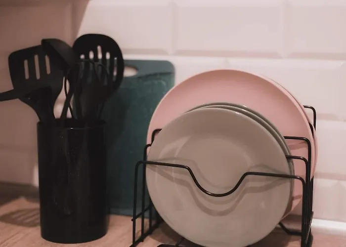 Kostjukowski Nizhynska 17 *