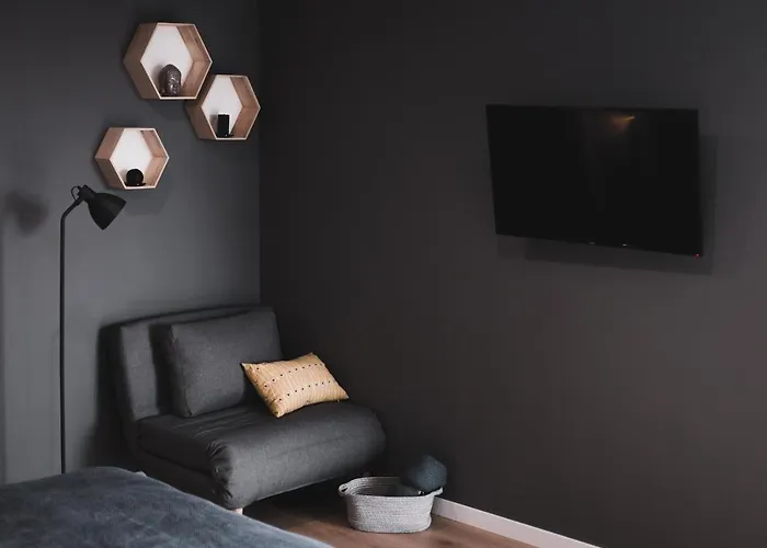 Kostjukowski Nizhynska 17 Λβιβ