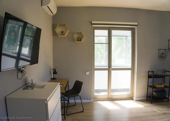 Kostjukowski Nizhynska 17 *