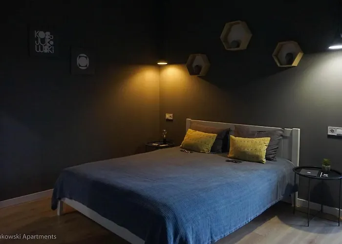 Kostjukowski Nizhynska 17 Διαμέρισμα Λβιβ